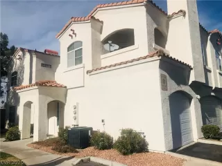 Photo #2: 2160647 Listing 