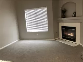 Photo #4: 2160647 Listing 