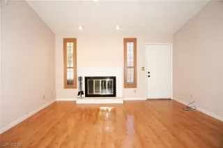 Photo #3: 2160667 Listing 