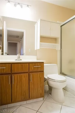 Photo #5: 2160667 Listing 