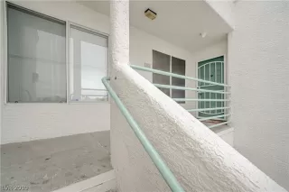 Photo #2: 2160676 Listing