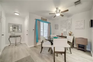 Photo #3: 2160676 Listing