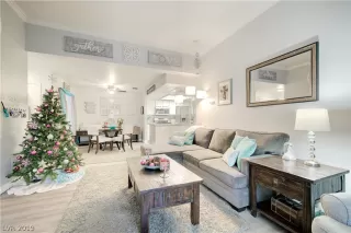 Photo #5: 2160676 Listing