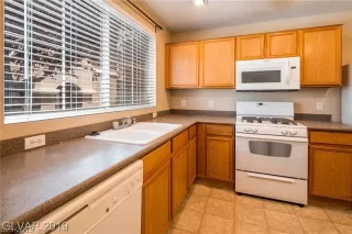 Photo #4: 2160691 Listing 