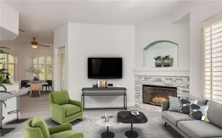 Photo #4: 2160708 Listing 