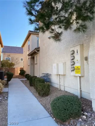 Photo #1: 2160725 Listing 