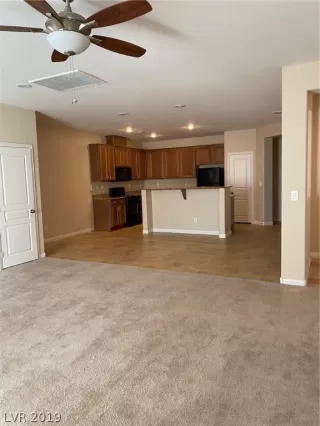 Photo #6: 2160725 Listing 