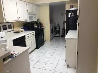 Photo #4: 2160740 Listing