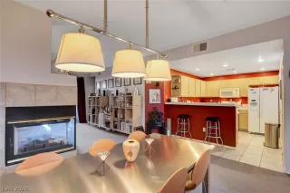 Photo #4: 2160756 Listing 