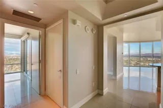 Photo #3: 2160810 Listing