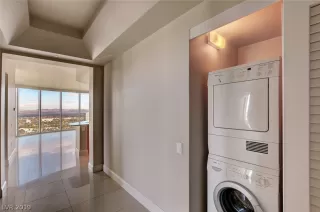 Photo #5: 2160810 Listing