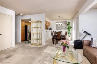 Photo #6: 2160847 Listing