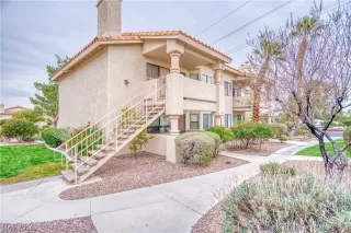 Photo #2: 2160909 Listing