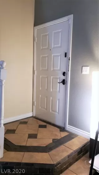 Photo #2: 2160910 Listing 