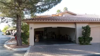 Photo #2: 2160925 Listing