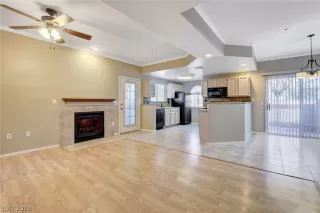 Photo #2: 2160936 Listing