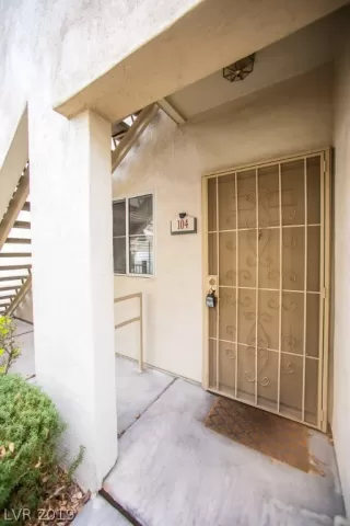 Photo #2: 2160948 Listing 