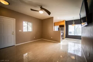 Photo #3: 2160948 Listing 