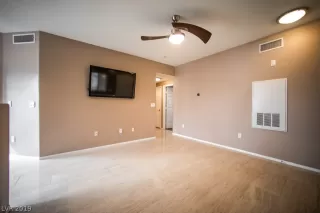 Photo #4: 2160948 Listing 