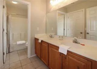 Photo #3: 2160951 Listing