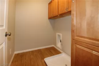 Photo #4: 2160951 Listing