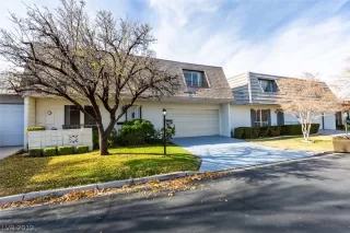 Photo #1: 2160996 Listing