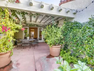 Photo #4: 2161022 Listing 