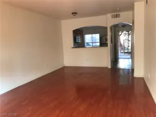 Photo #2: 2161036 Listing 