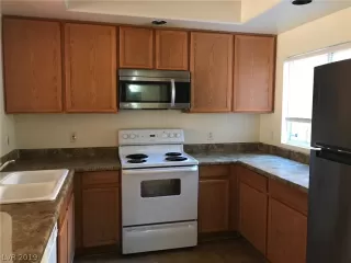 Photo #5: 2161036 Listing 