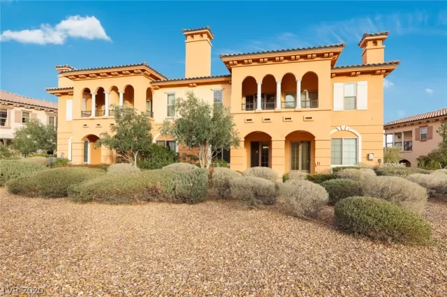 MLS: 2161051 Condo For Sale