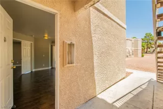 Photo #3: 2161086 Listing 