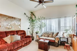 Photo #2: 2161184 Listing