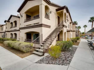 Photo #1: 2161228 Listing 