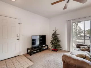 Photo #4: 2161228 Listing 