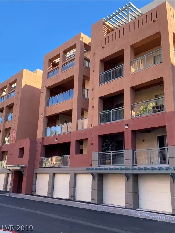 MLS: 2161258 Condo For Sale