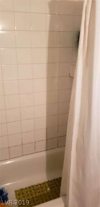 Photo #4: 2161321 Listing