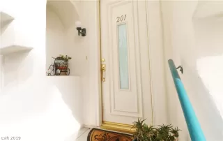 Photo #2: 2161355 Listing 