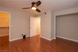 Photo #5: 2161379 Listing