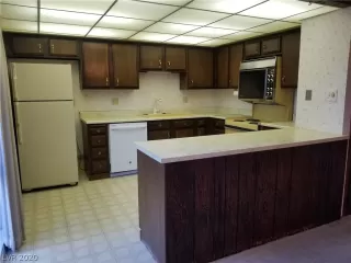 Photo #6: 2161382 Listing