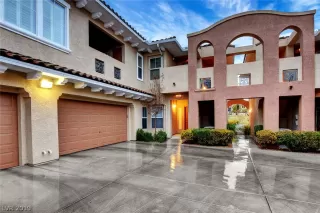 Photo #2: 2161467 Listing