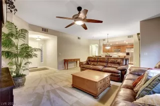 Photo #5: 2161467 Listing