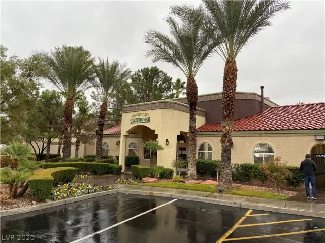 MLS: 2161486 Condo For Sale