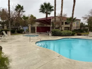 Photo #1: 2161486 Listing 