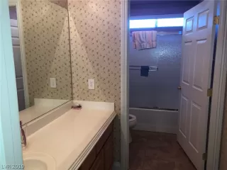 Photo #5: 2161519 Listing