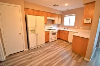Photo #4: 2161554 Listing 