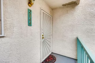 Photo #2: 2161576 Listing