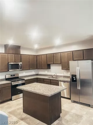 Photo #1: 2161600 Listing 