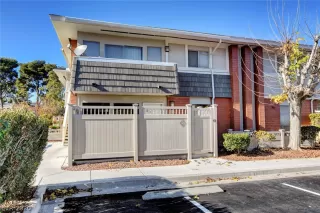 Photo #2: 2161621 Listing 