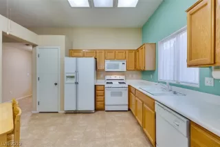 Photo #5: 2161657 Listing 