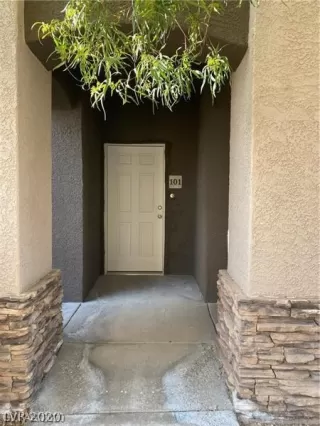 Photo #2: 2161705 Listing 